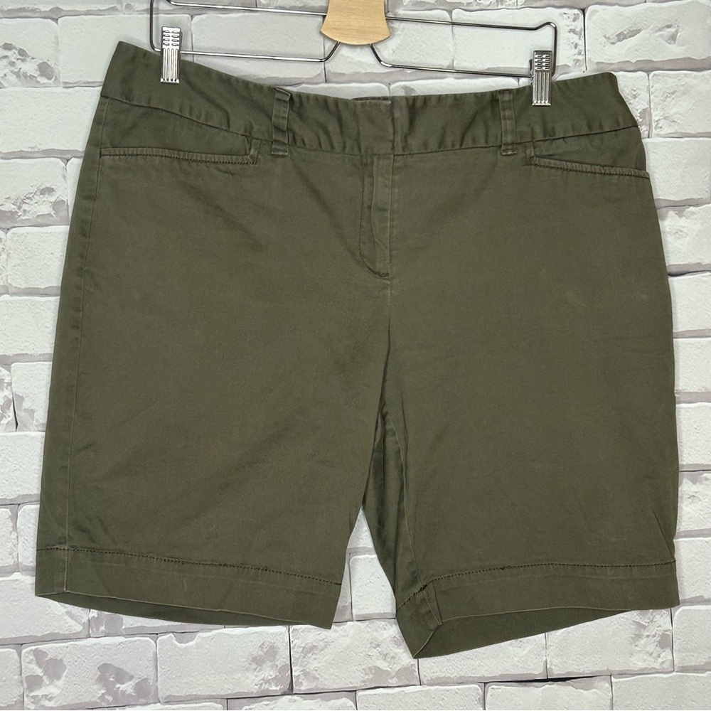 The Limited Drew Fit Olive Shorts Size 14